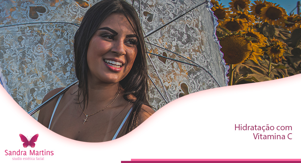 Hidratação facial com Vitamina C: confira as dicas do Studio Sandra Martins em Taguatinga para o tempo seco que se inicia em Brasília.