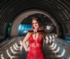 Beleza Radiante para Momentos Inesquecíveis: Pacotes Personalizados para o Seu Grande Dia. Celebre seus momentos mais especiais com uma pele radiante e impecável. O Studio Sandra Martins em Brasília apresenta pacotes personalizados de estética facial para realçar sua beleza natural em ocasiões inesquecíveis. Do casamento dos sonhos à conquista de um novo cargo, preparamos sua pele para brilhar ainda mais.