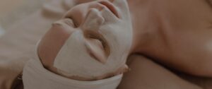 Descubra o Segredo da Eterna Juventude com Nosso Tratamento Exclusivo de Rejuvenescimento Facial e Lifting Revitalize Sua Pele e Irradie Juventude. Studio Sandra Martins de Estética Facial: Onde a Beleza e a Inovação se Encontram em Taguatinga