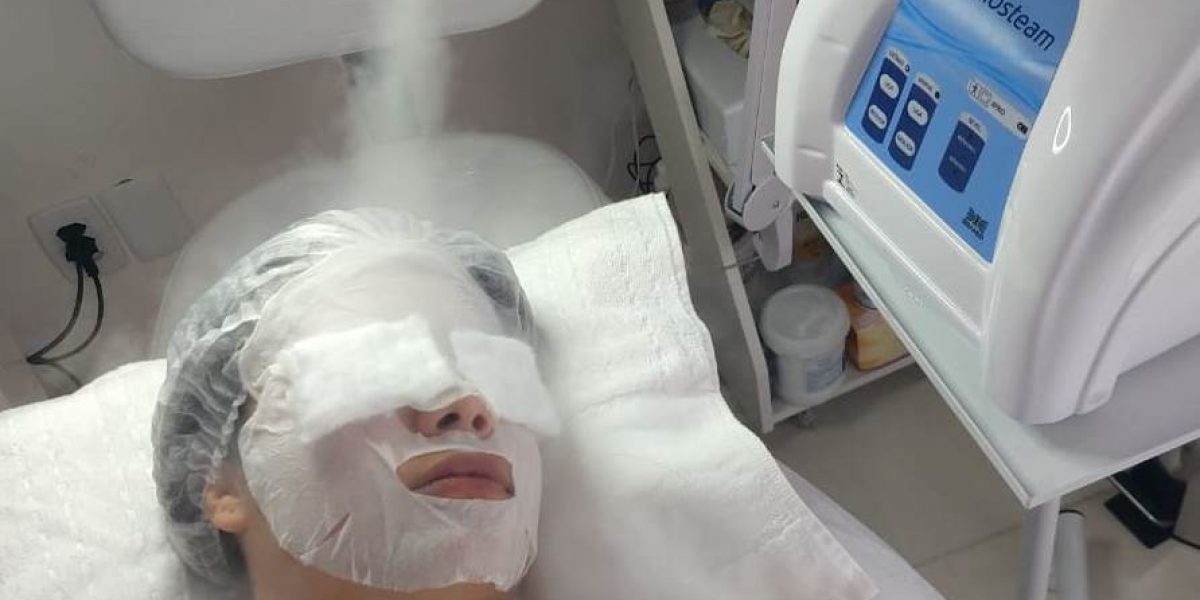O Ozônio tem função bactericida, fungicida, anti-inflamatória. Diz-se que o vapor facial alivia a congestão nasal, mas a técnica também tem vantagens para a sua pele.